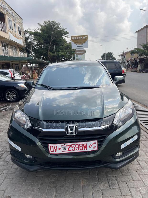 Honda HR-V 4dr SUV (1.5L 4cyl CVT) 2016 Gray