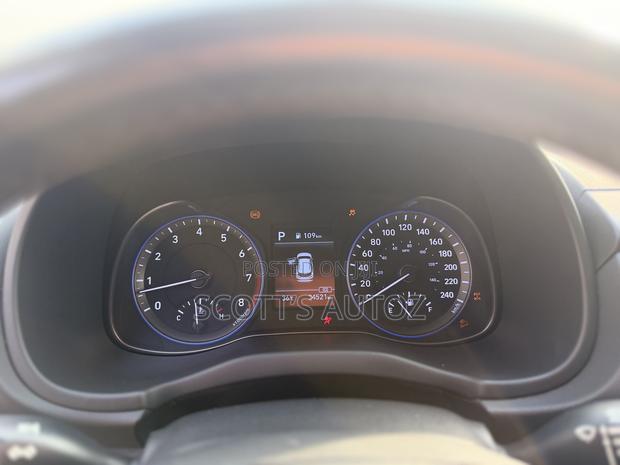 Hyundai Kona 2020 Black photo 12