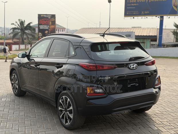 Hyundai Kona 2020 Black photo 4