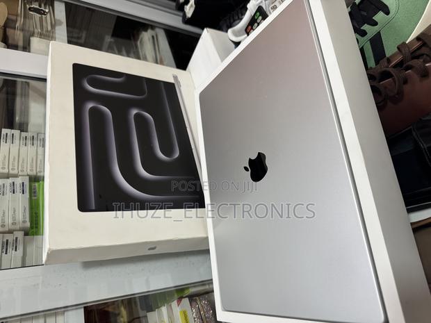 Laptop Apple MacBook Pro 24GB Apple M4 Pro SSD 512GB
