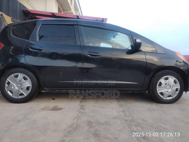 Honda Fit Automatic 2011 Black