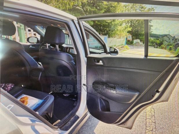 Kia Sportage 2017 Silver photo 10