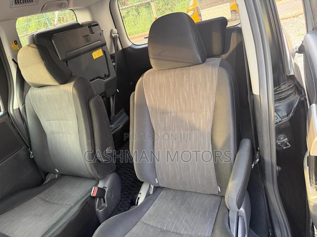 Toyota Voxy 2012 Black