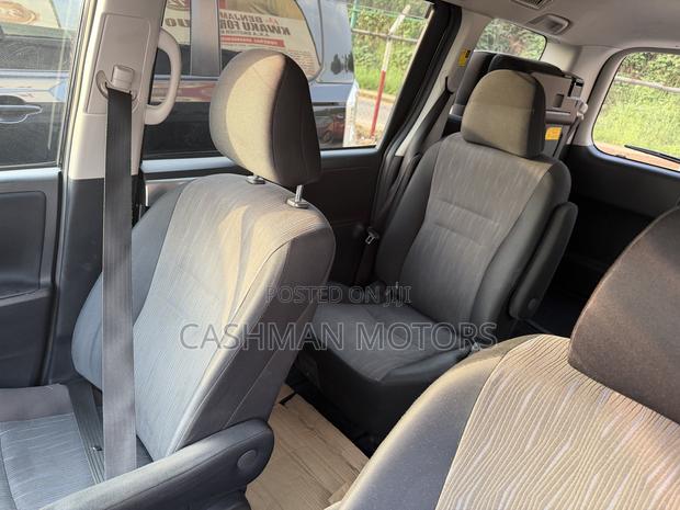 Toyota Voxy 2012 Black