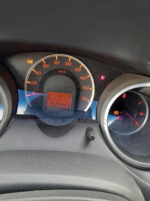 Honda Fit Automatic 2011 Black photo 17