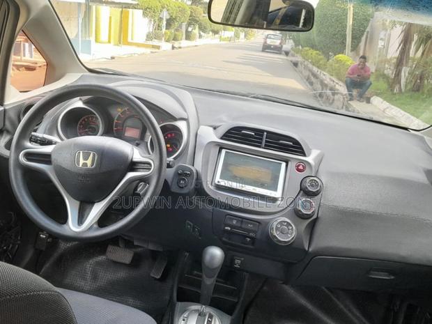 Honda Fit Automatic 2011 Black photo 10