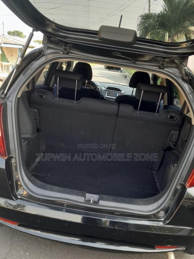 Honda Fit Automatic 2011 Black photo 12