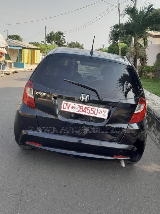 Honda Fit Automatic 2011 Black photo 7