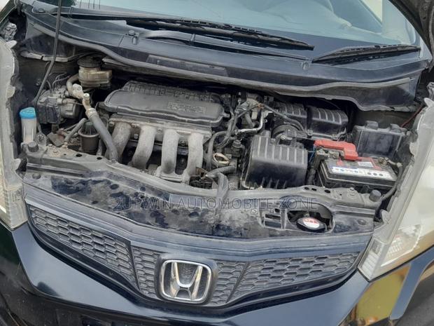 Honda Fit Automatic 2011 Black photo 15