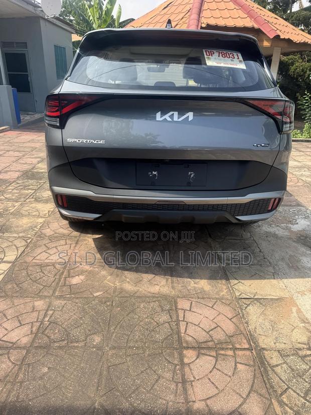 New Kia Sportage 2025 Silver photo 13