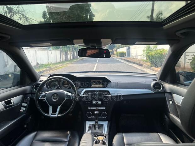 Mercedes-Benz C250 2014 Black