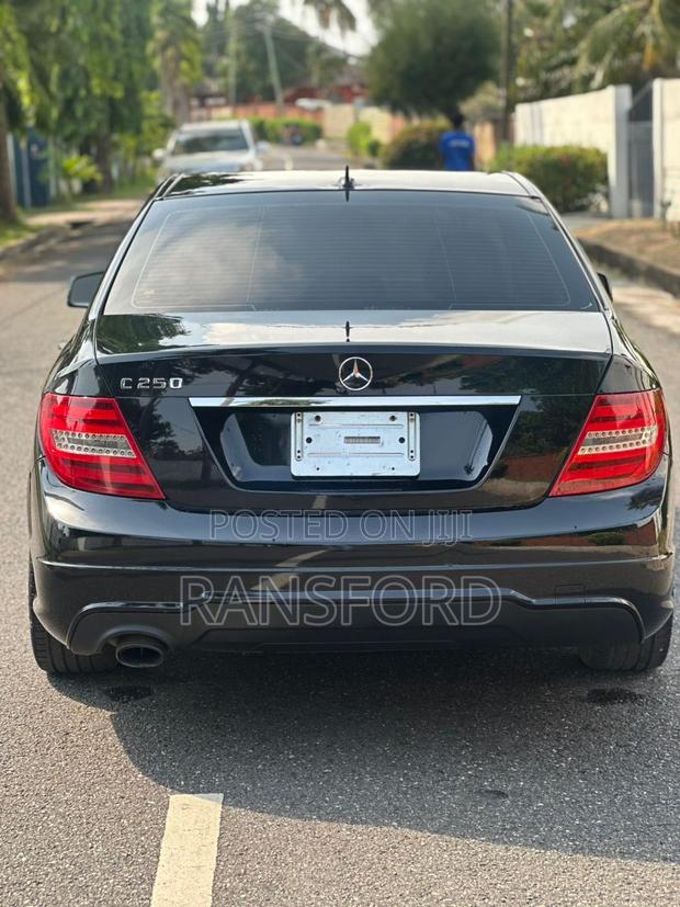 Mercedes-Benz C250 2014 Black