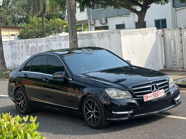 Mercedes-Benz C250 2014 Black