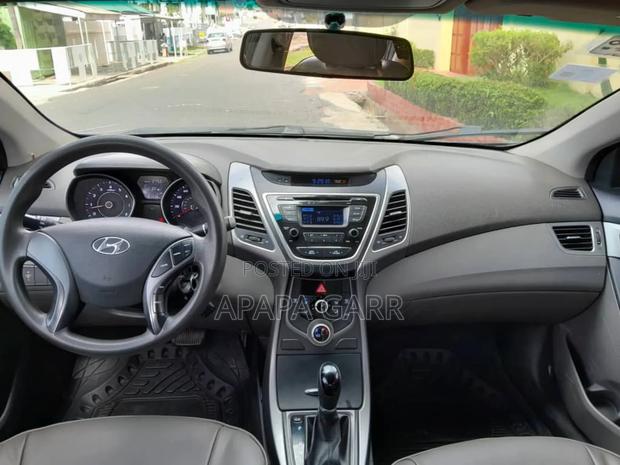 Hyundai Elantra 2016 Blue photo 9