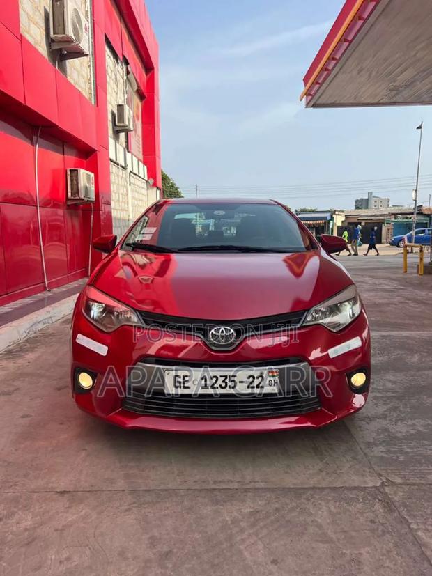 Toyota Corolla 2016 Red photo 3