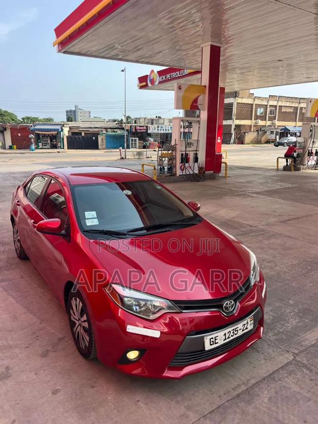 Toyota Corolla 2016 Red photo 2