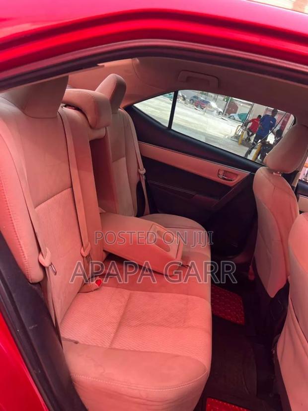 Toyota Corolla 2016 Red photo 9