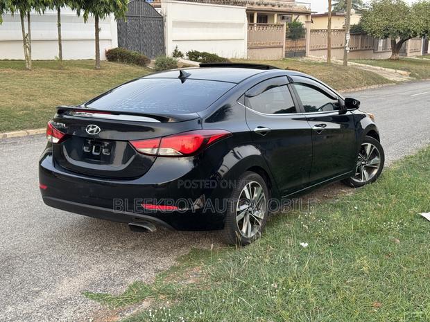Hyundai Elantra Limited 4dr Sedan (1.8L 4cyl 6A) 2014 Black photo 3