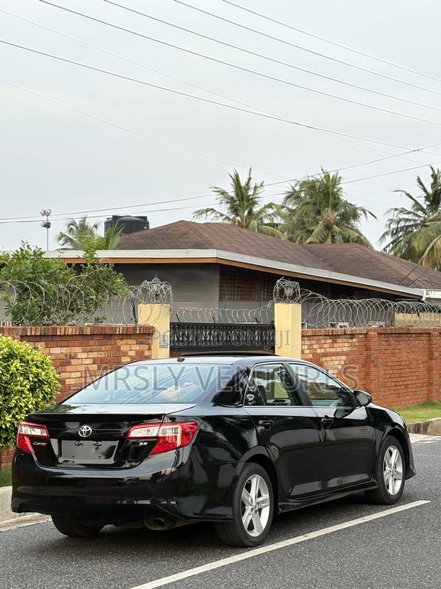 Toyota Camry SE Sport 4dr Sedan (2.5L 4cyl 6A) 2014