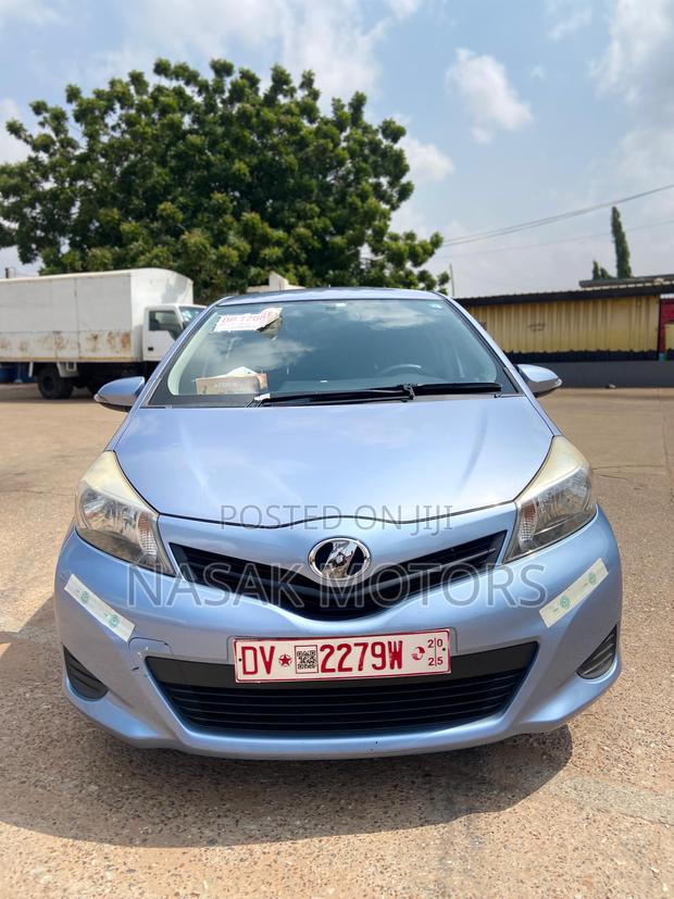 Toyota Vitz 2012 Blue