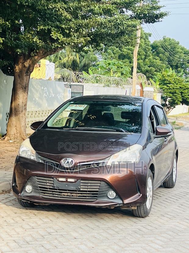Toyota Vitz 1.5 FWD 5dr 2014 Brown