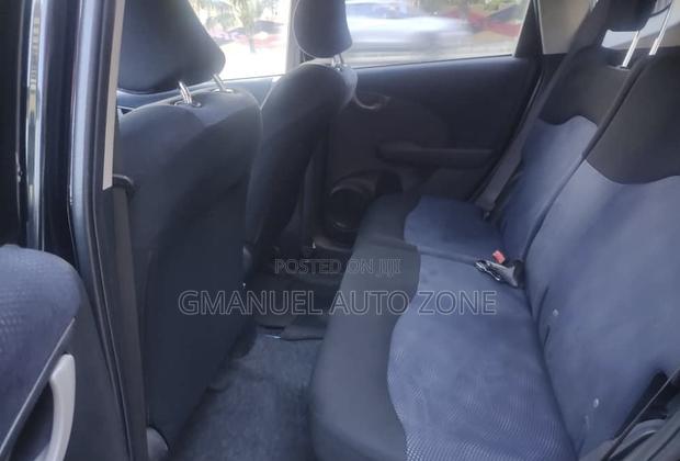 Honda Fit 2011 Black photo 3