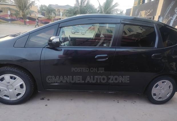 Honda Fit 2011 Black photo 5