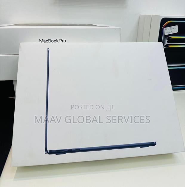 New Laptop Apple MacBook Air 16GB Apple M4 SSD 256GB