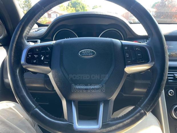 Land Rover Discovery HSE Luxury 4x4 2017 White