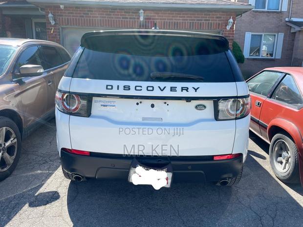 Land Rover Discovery HSE Luxury 4x4 2017 White