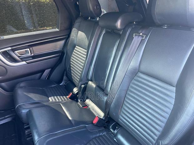 Land Rover Discovery HSE Luxury 4x4 2017 White