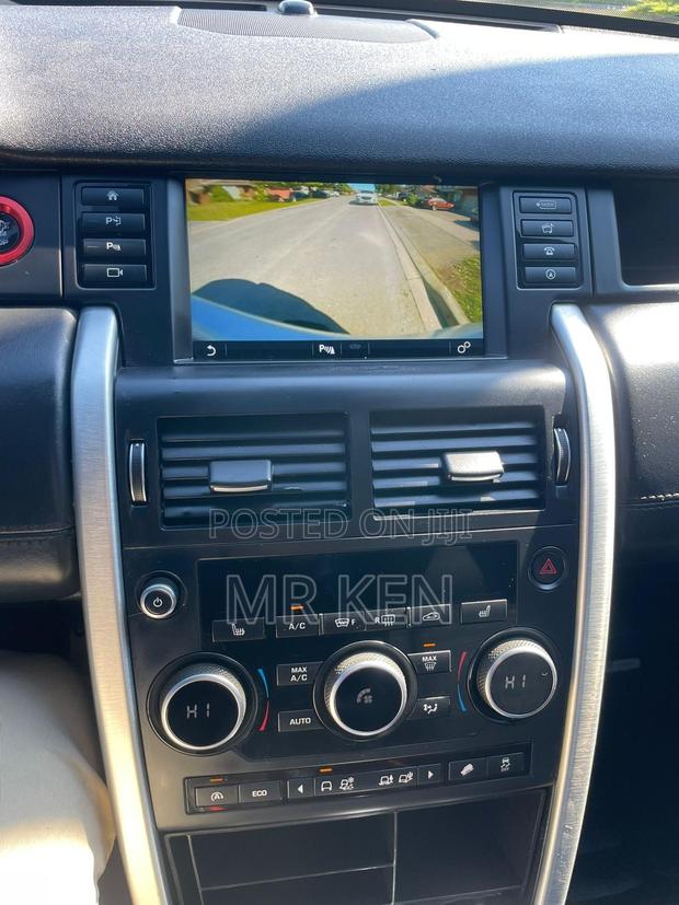 Land Rover Discovery HSE Luxury 4x4 2017 White