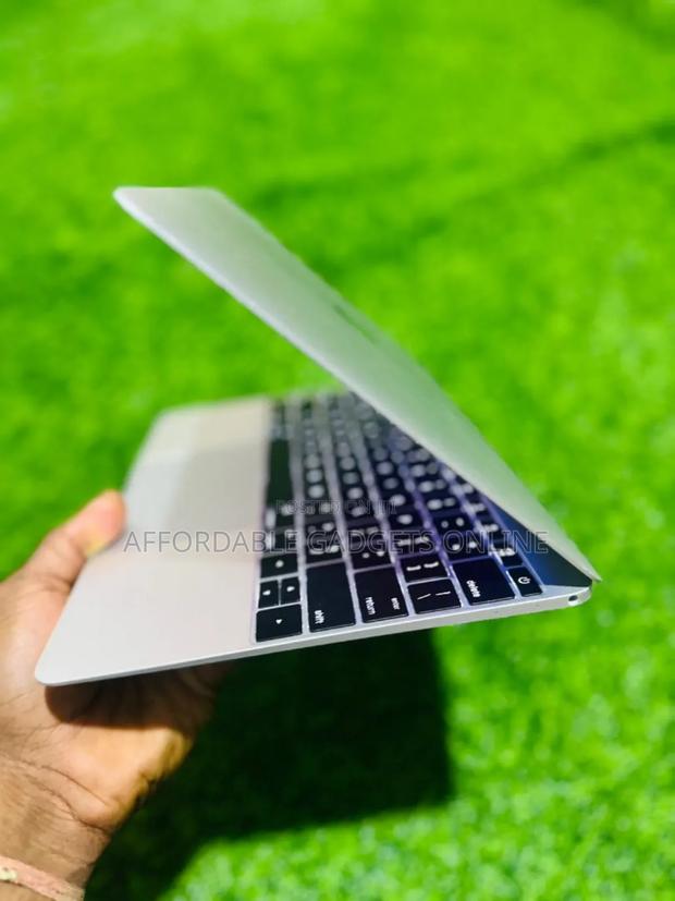 Laptop Apple MacBook 8GB Apple M3 SSD 256GB photo 3