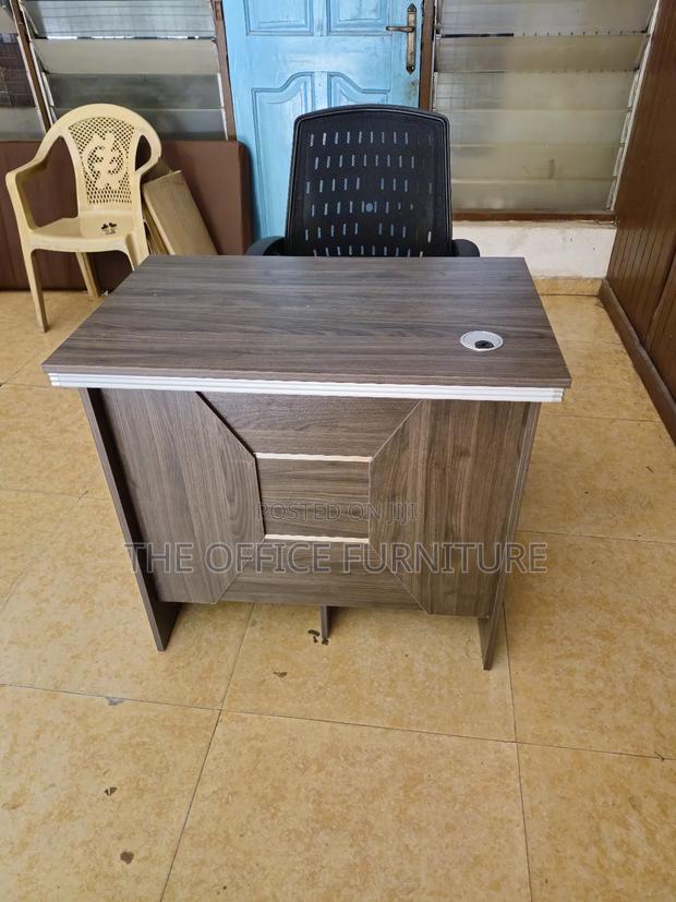 Promotion (Table and Chair) photo 3