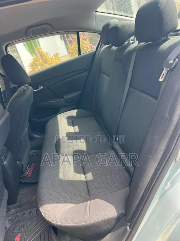 Honda Civic 2015 Silver photo 9