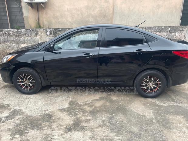 Hyundai Accent 2014 Black