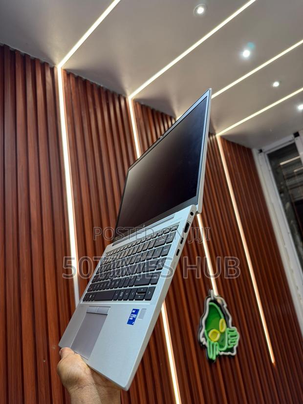 Laptop HP EliteBook 840 G8 16GB Intel Core I7 SSD 256GB photo 3