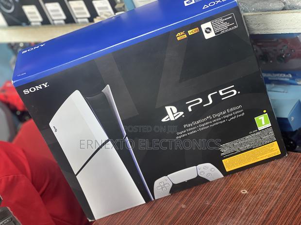 Ps5 Slim Fresh in Box photo 3