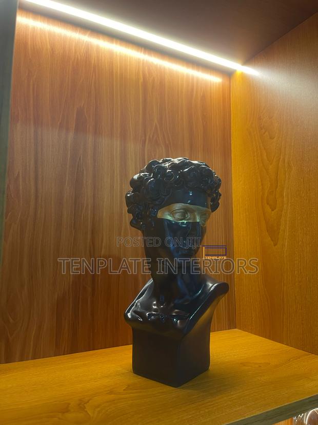 David Bust Sculpture With Gold Blindfold (Blue-black) photo 2