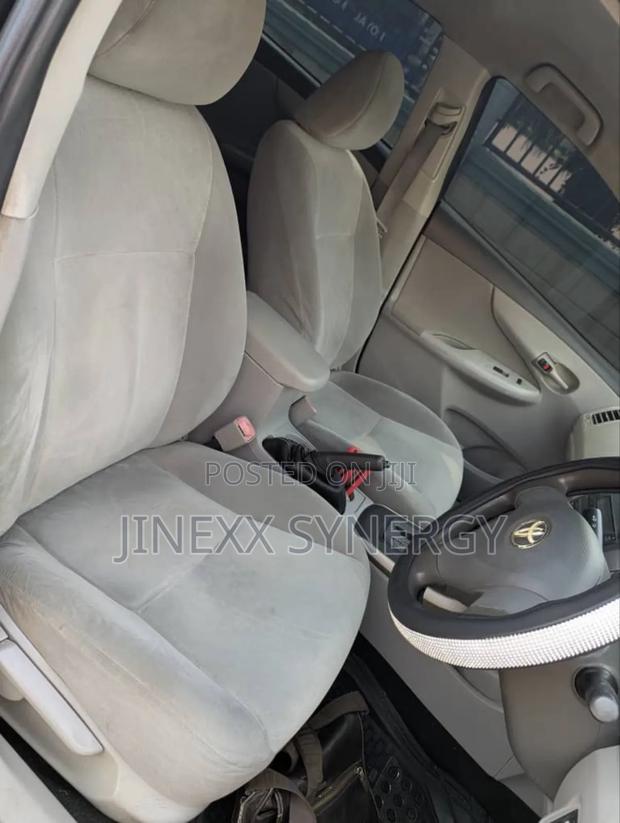 Toyota Corolla XLE 4dr Sedan (1.8L 4cyl 4A) 2010 Black