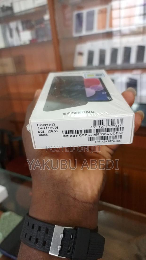 New Samsung Galaxy A13 5G 64 GB Black photo 2
