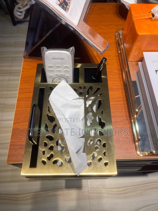 Tissue Holder With Organizer Storage photo 2