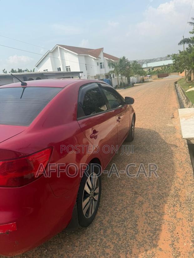 Kia Forte EX Sedan 2013 Red photo 5