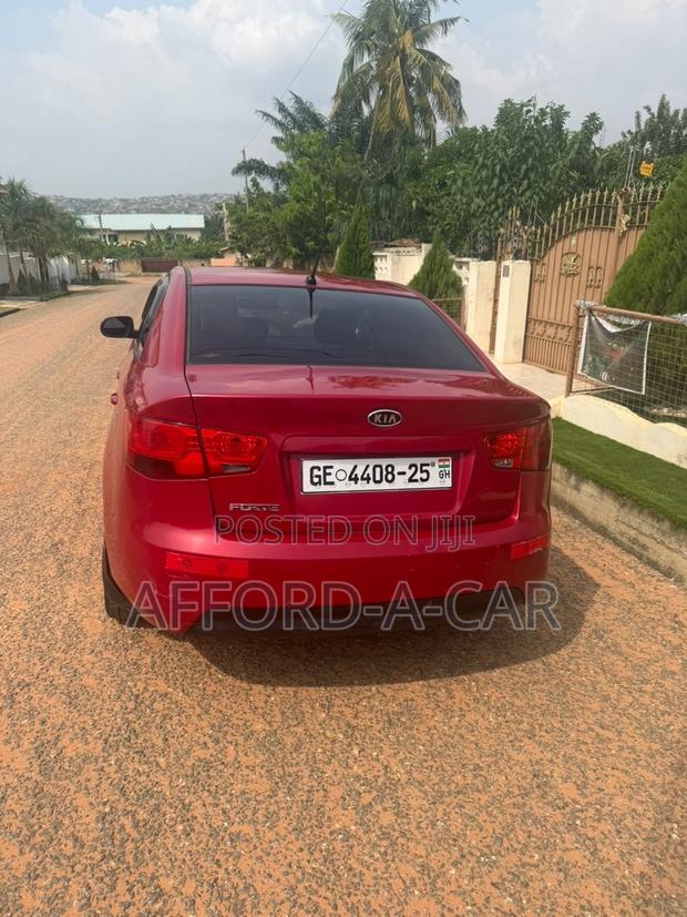 Kia Forte EX Sedan 2013 Red photo 7