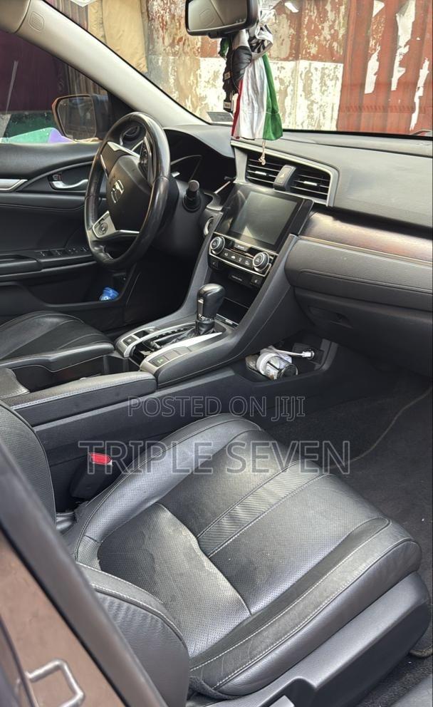 Honda Civic EX-L 4dr Sedan (1.5L 4cyl) 2017 Gray