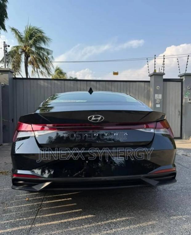 Hyundai Elantra SEL 2021 Black