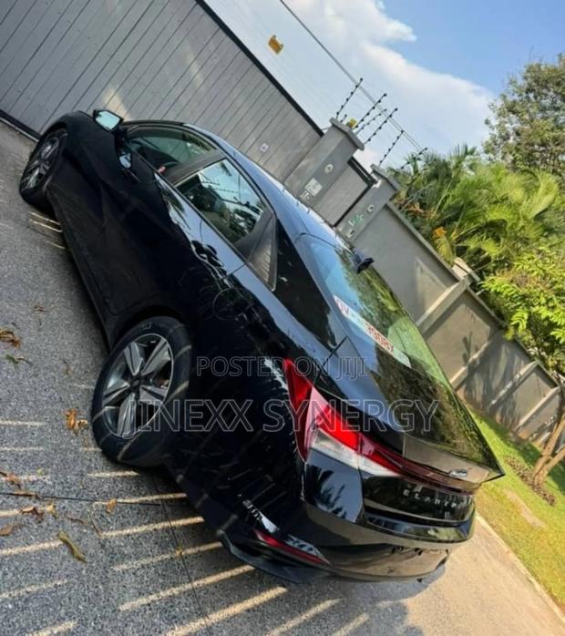 Hyundai Elantra SEL 2021 Black