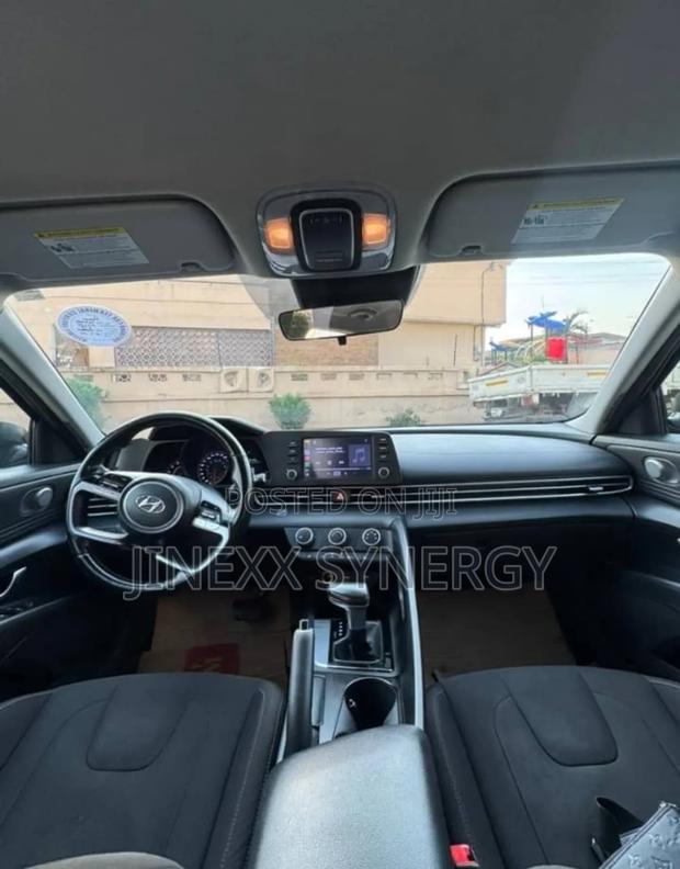 Hyundai Elantra SEL 2021 Black