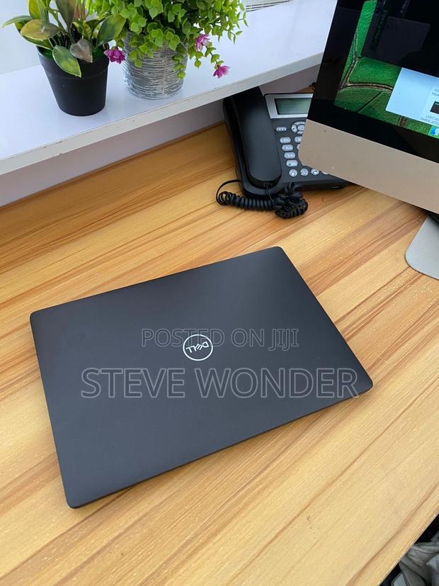 New Laptop Dell Latitude 5300 8GB Intel Core I5 SSD 256GB photo 3