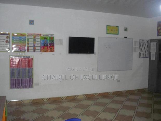 Preschool and French Teachers Needed